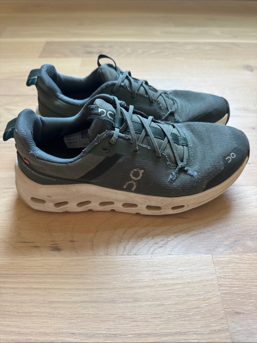 On Kid’s Cloudleap Sneakers Green - Size 5